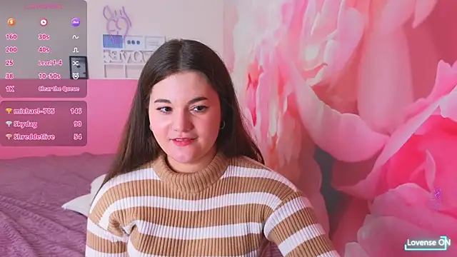 ElinaMils live sex cam