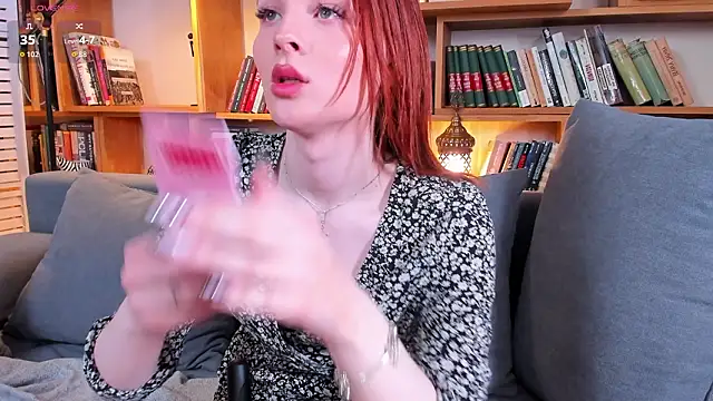 AprilAvery live sex cam