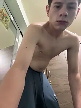 Andy12912 live sex cam