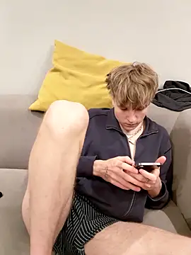 Paradeevich_And live sex cam