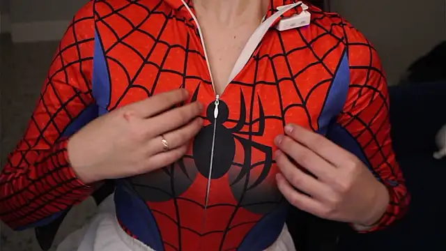 EleanoreMonts live sex cam