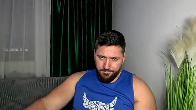 Gold_Alpha_Boy live sex cam