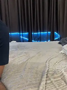 vickyandtania live sex cam