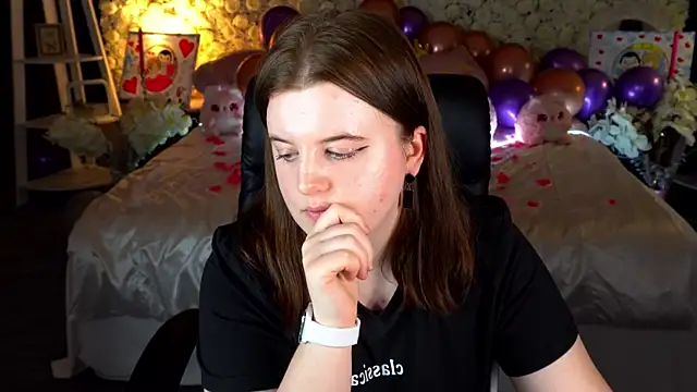 KristiFoxy live sex cam