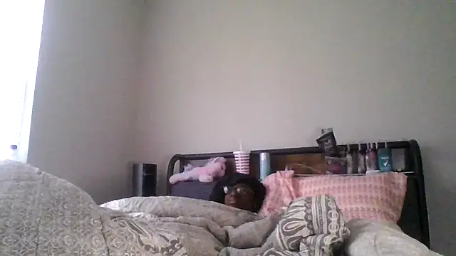 dezzidavill's cam snapshot