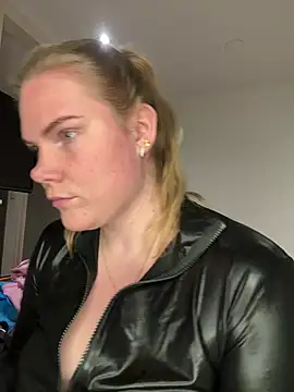 SexyBlondJoanna live sex cam