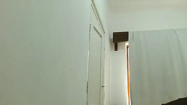 tomboyblue live sex cam