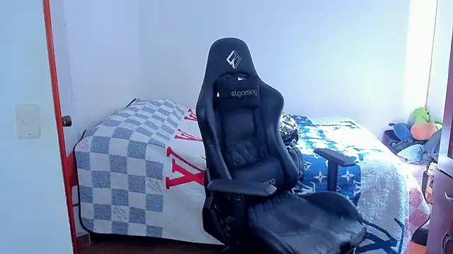 Tommy_Bred live sex cam