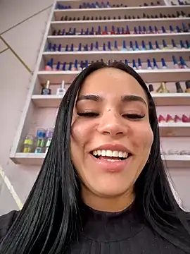 Naatalia live sex cam