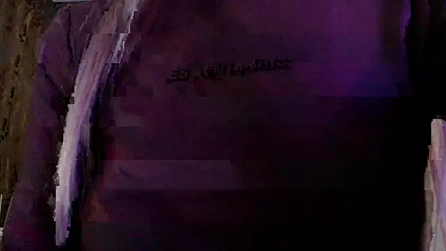 Iris_lave's cam snapshot