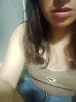 Emily-yy's cam snapshot