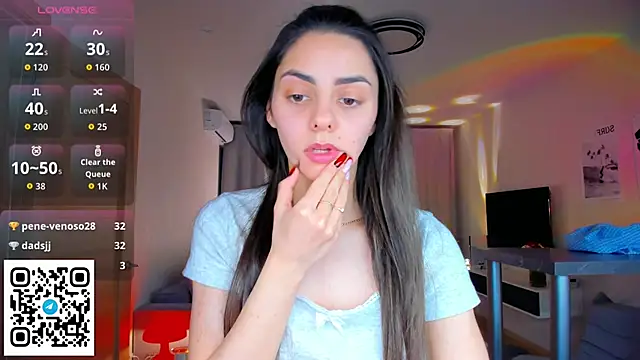 EmiliaZen's cam snapshot