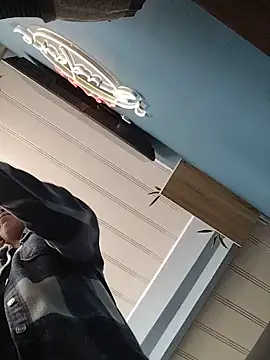 Zoe73_'s cam snapshot