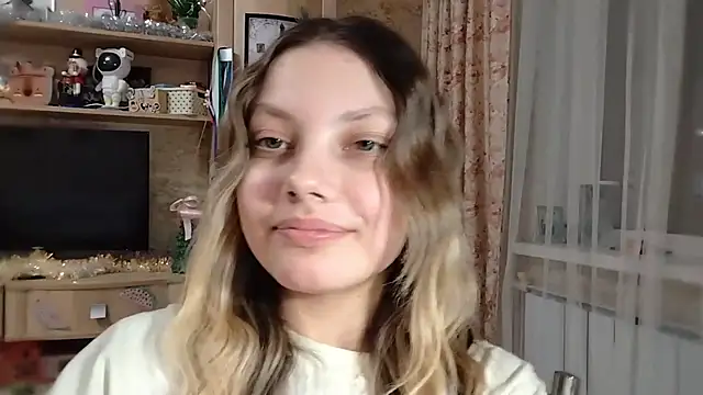 loaneei's cam snapshot