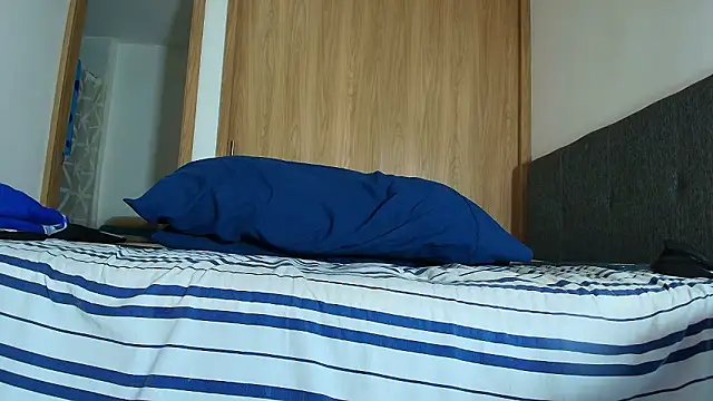 ALEJANDRO_BIGCOCK live sex cam