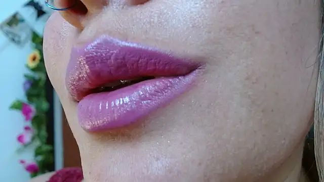 miss_evoleth2 live sex cam