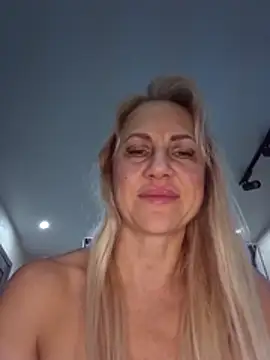 KissMiSveet live sex cam