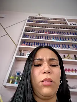 Naatalia live sex cam