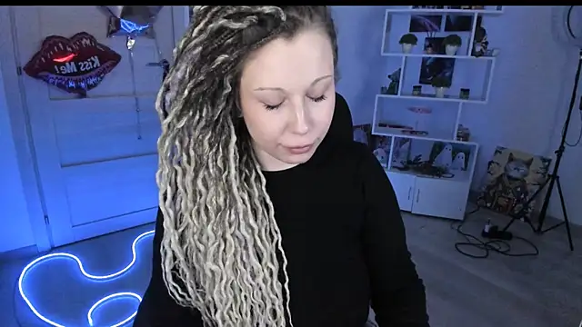 HoneySallyMoore's cam snapshot