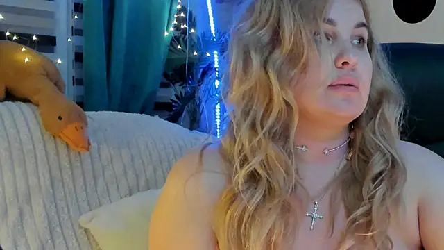 CoraSwon's cam snapshot