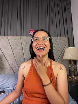 Val12777 live sex cam