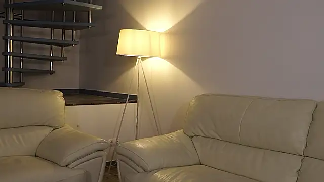 GoldieHarrington live sex cam