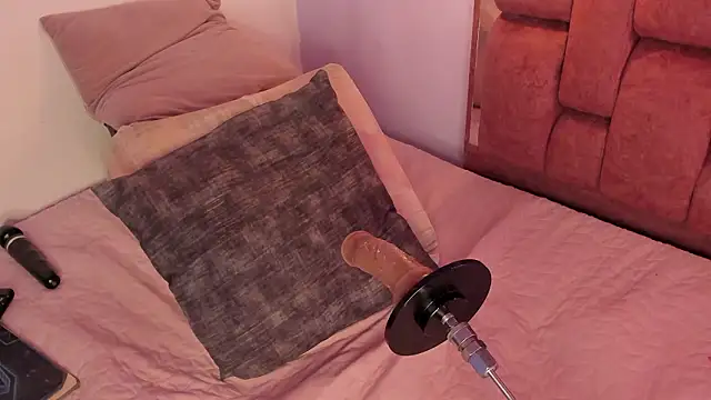 kristakinnky live sex cam