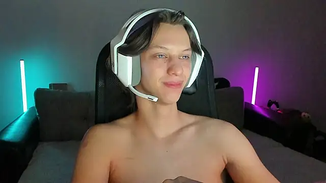 Ostin_meow live sex cam