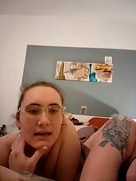 AndHerXO's cam snapshot