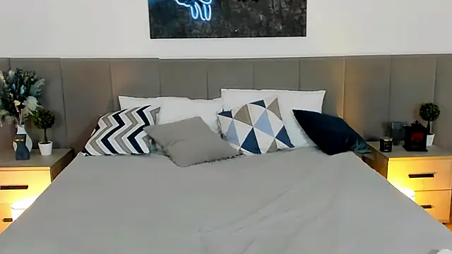 SugarWhisper's cam snapshot