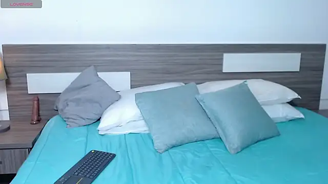 Liiamthompson live sex cam