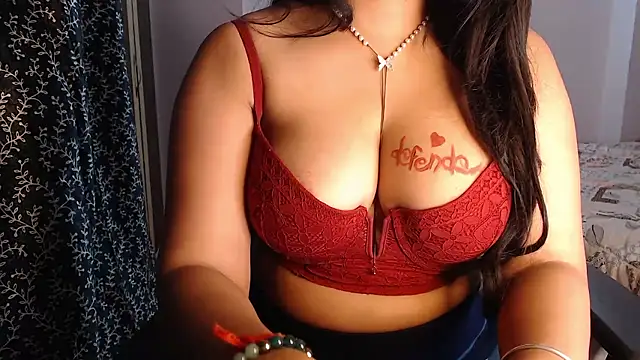 Beyond_Cuteness_'s cam snapshot