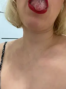 Yourdirtybitch's cam snapshot