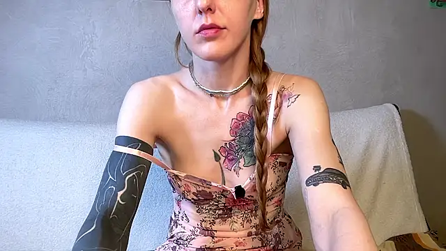 sweet_little_angel_'s cam snapshot