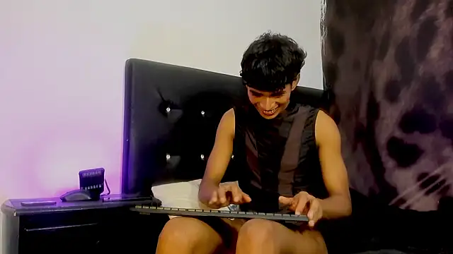 JERO_TEASE_S7S live sex cam