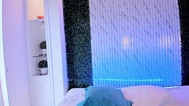 Caroline_Millerr live sex cam