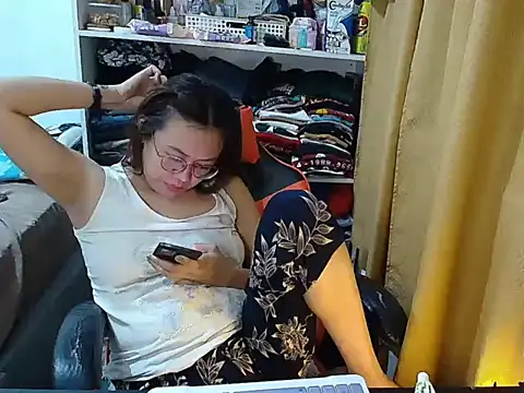 crizzybel live sex cam