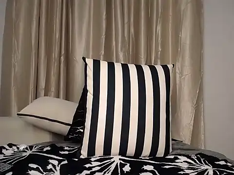 ebony_seduction2's cam snapshot