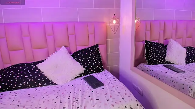 Naomi-Thompson's cam snapshot