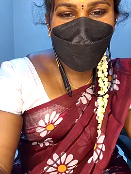 Tamil_flowergril's cam snapshot