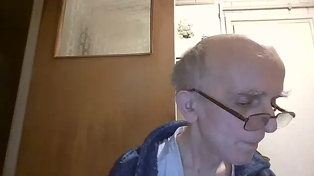 mariusica1@xh's cam snapshot