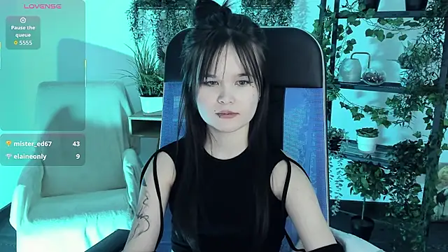 Elainebeness live sex cam