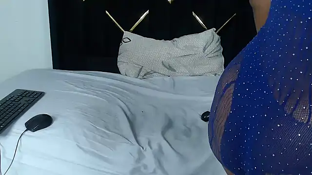 EbonyBentley's cam snapshot