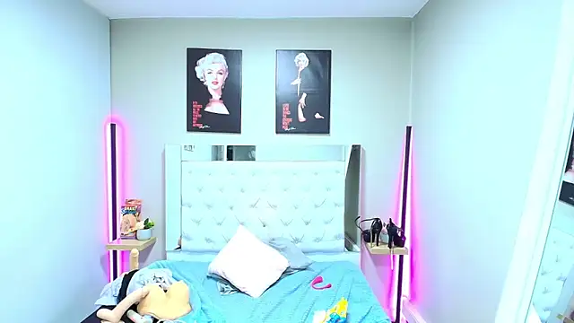 kimmturner's cam snapshot