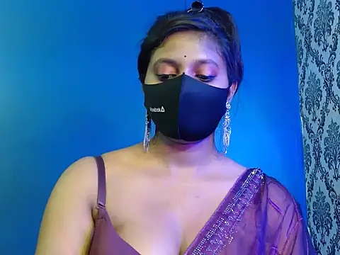 Hotginni4's cam snapshot