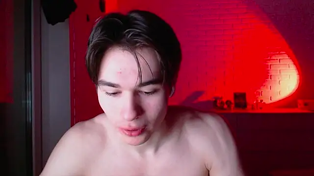 MarkusDean live sex cam