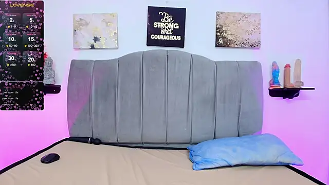 Maddy__Jones's cam snapshot