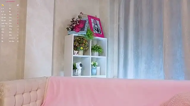 NadiaGnegy's cam snapshot