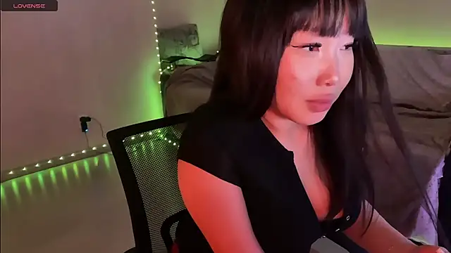 whispersofdarsy's cam snapshot