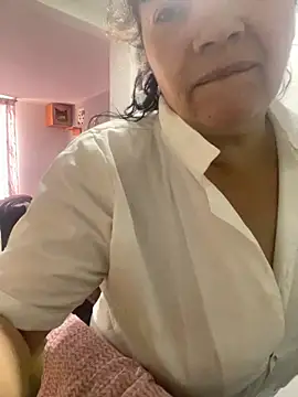 Sweeetness_Milf live sex cam